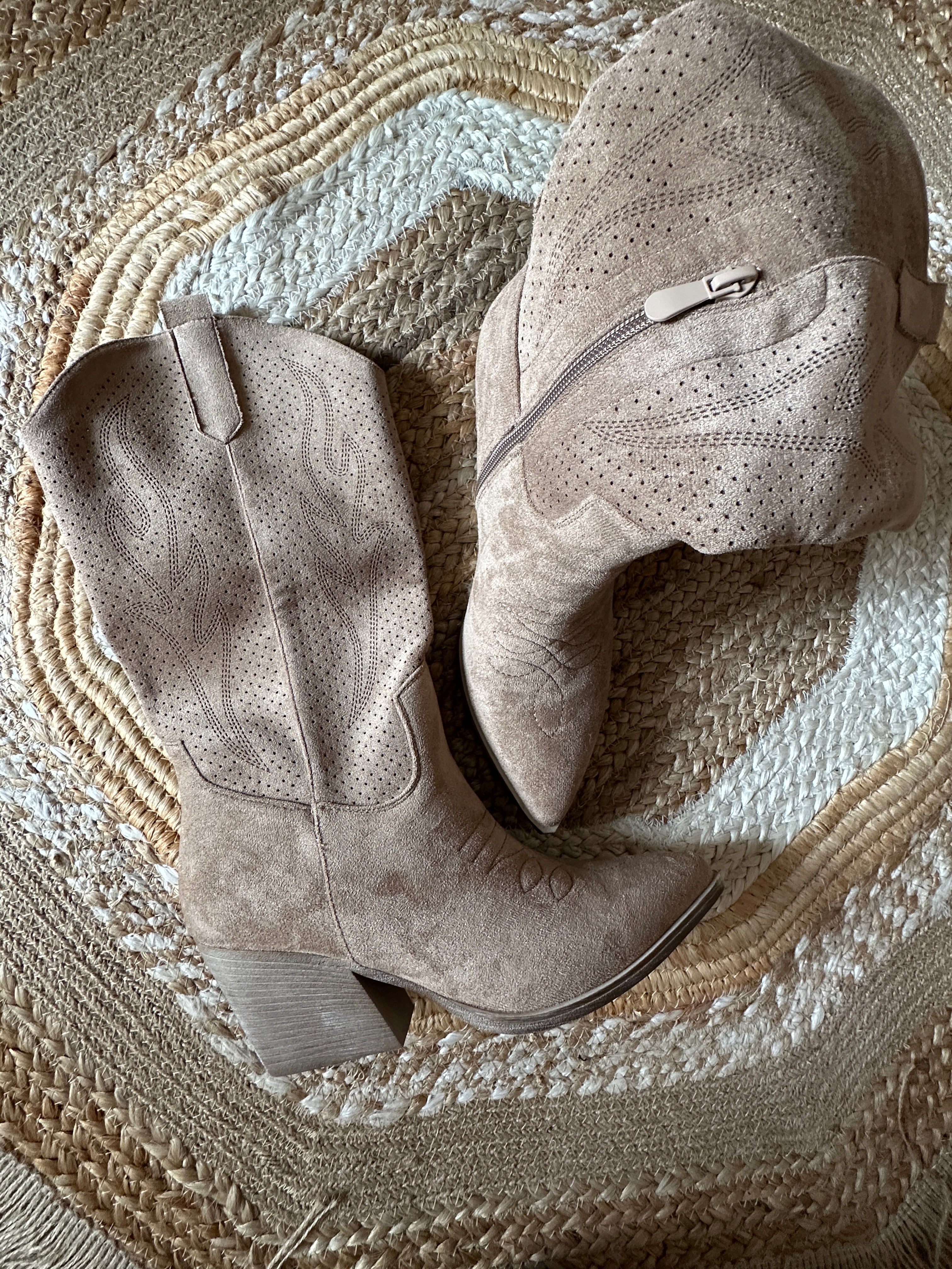 Cowboy Ankle Boots in beige